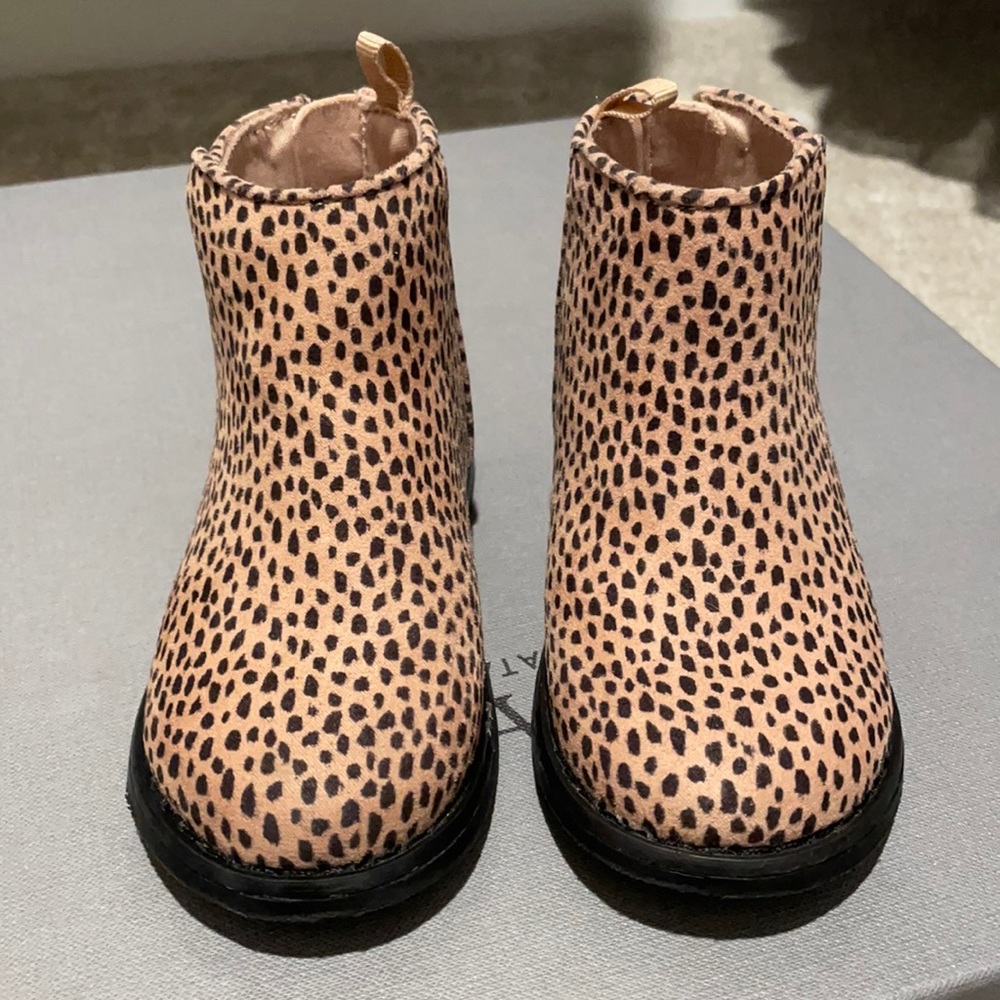 ⭐️ HOST PICK Gap Girls’ Leopard Booties